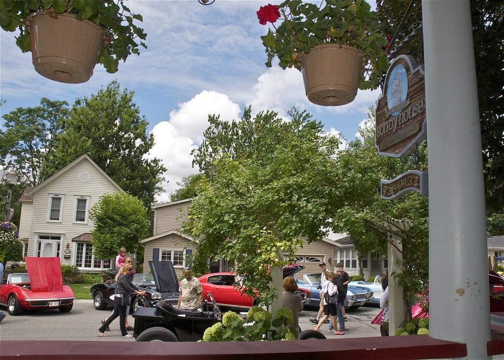 Bondy House Bed & Breakfast Amherstburg Экстерьер фото
