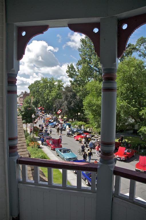 Bondy House Bed & Breakfast Amherstburg Экстерьер фото